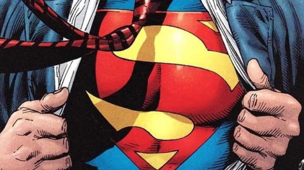 Henry Cavill Talks MAN OF STEEL, the Superman Curse, His